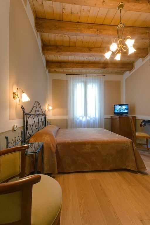 Bed and Breakfast Il Vicolo Relais Сироло Номер фото